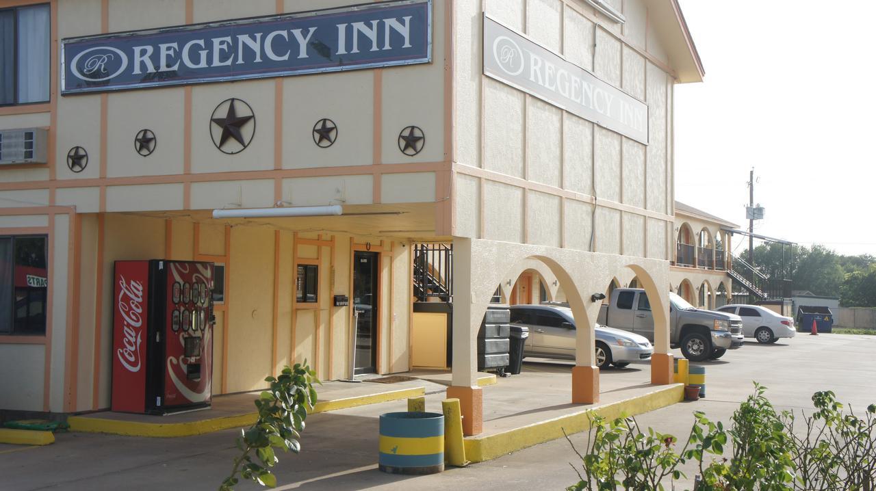 Regency Inn Taylor Экстерьер фото